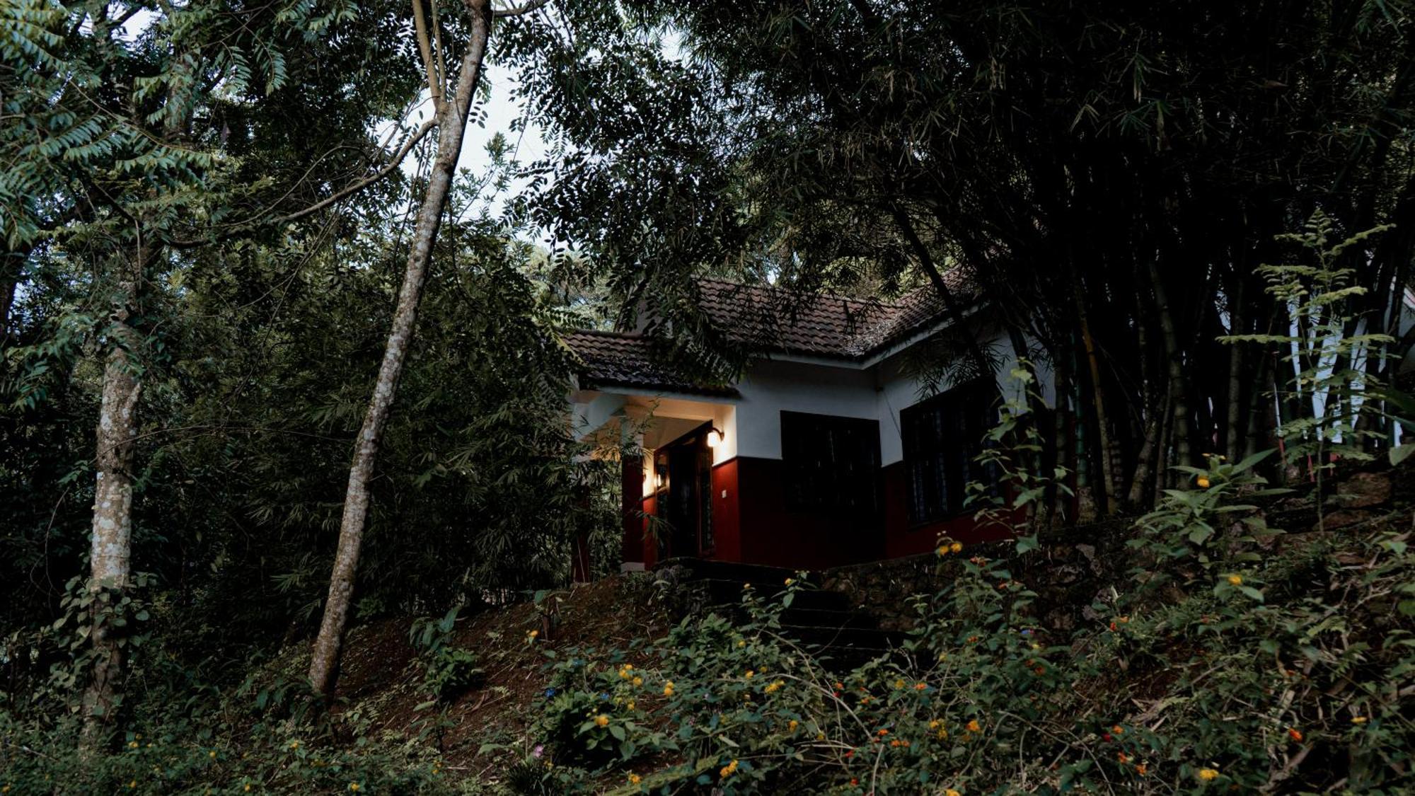 Vythiri Holiday Resort, Wayanad Esterno foto